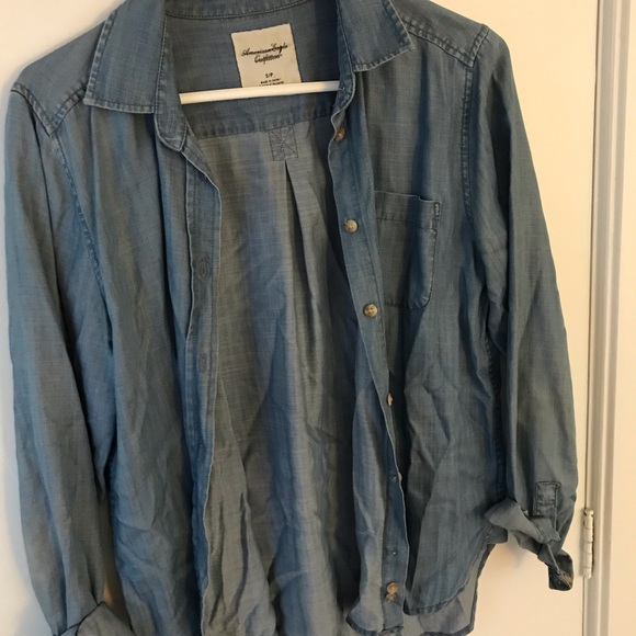 American Eagle Jean Button Down - Picture 5 of 5